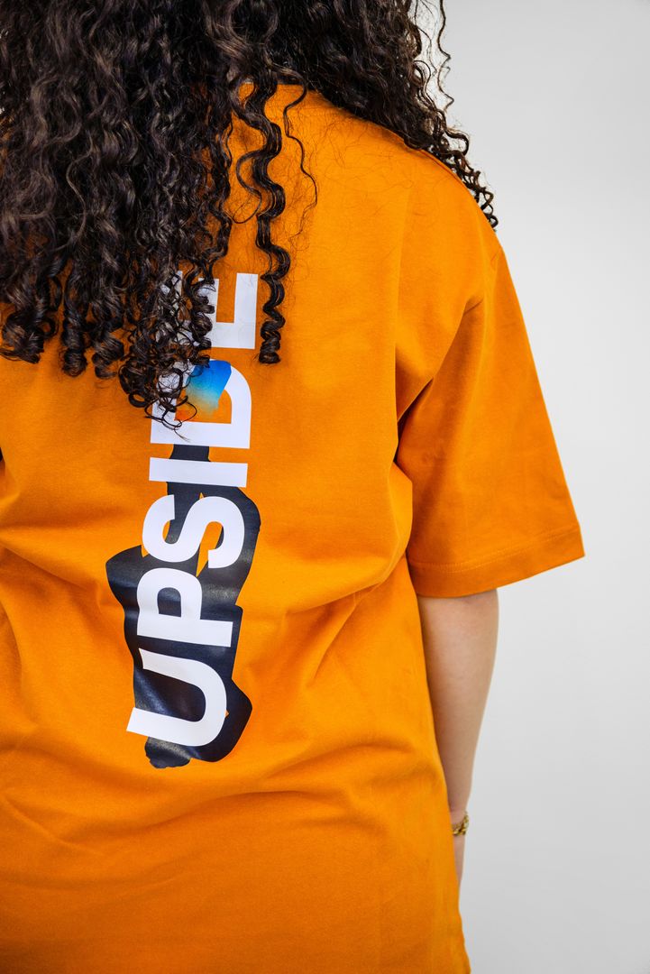 "UPSIDE" Ultra Heavy T-shirt